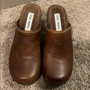 Steve Madden Leather Clogs
